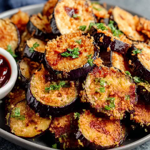 A bowl of crispy air fryer eggplant.